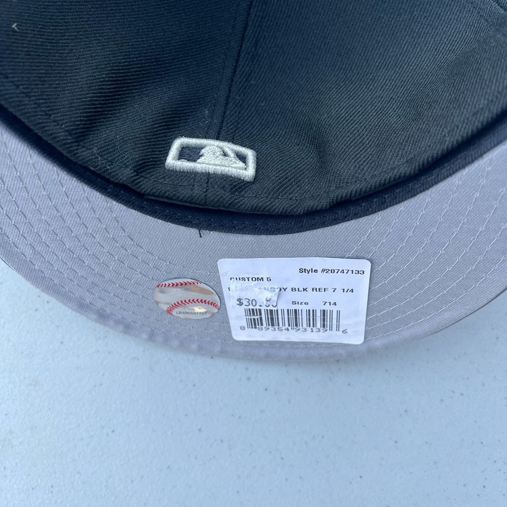 RARE New Era Kansas City Royals Black Custom Fitted Hat size 7 1/4 - Picture 3 of 4